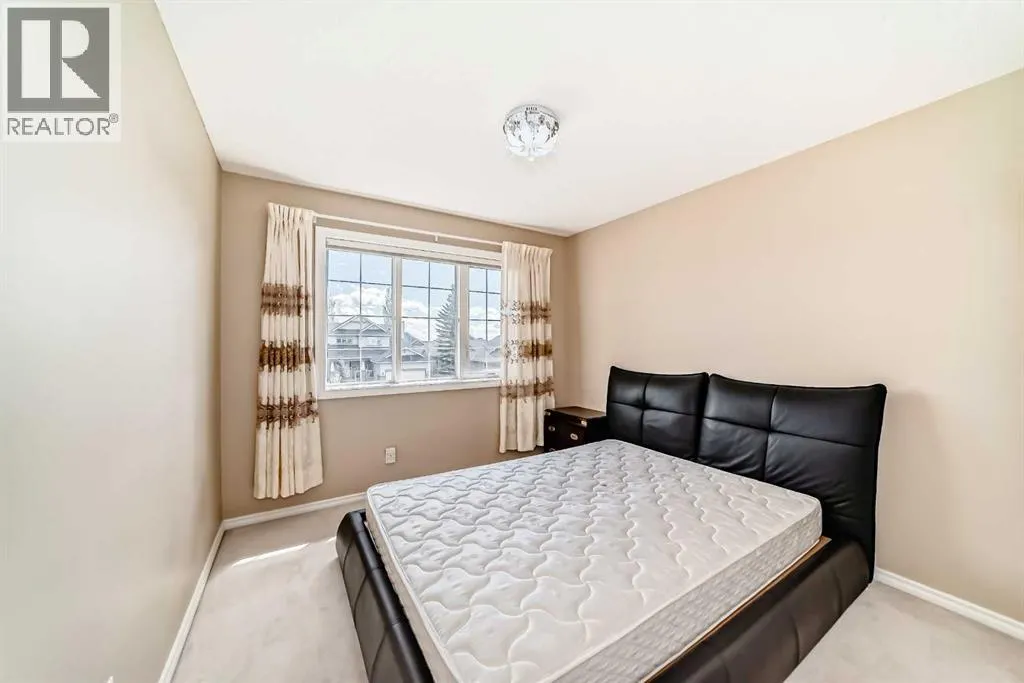 327 Discovery Place SW