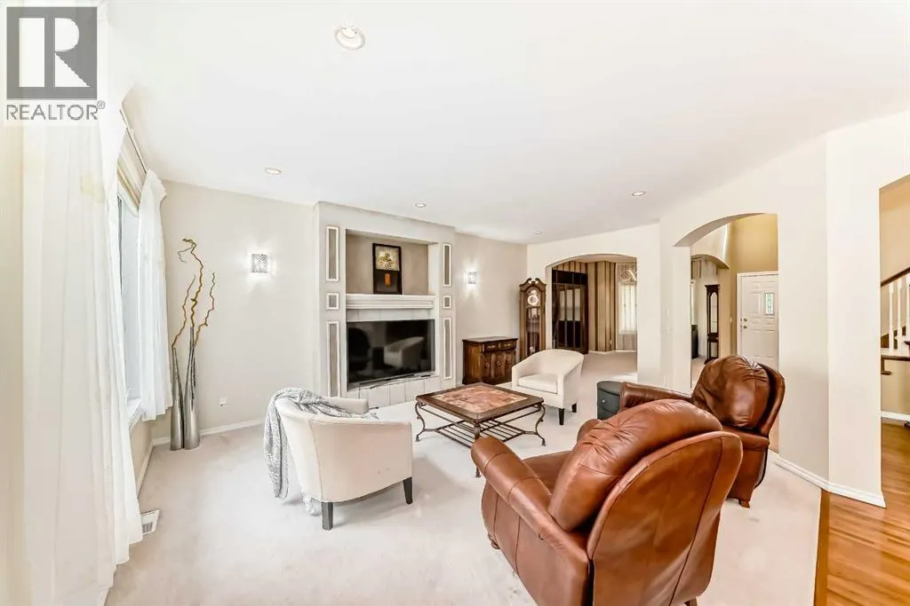 327 Discovery Place SW