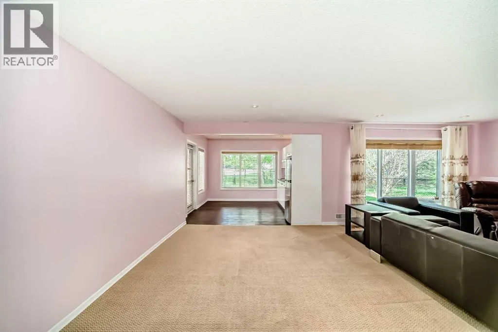 327 Discovery Place SW
