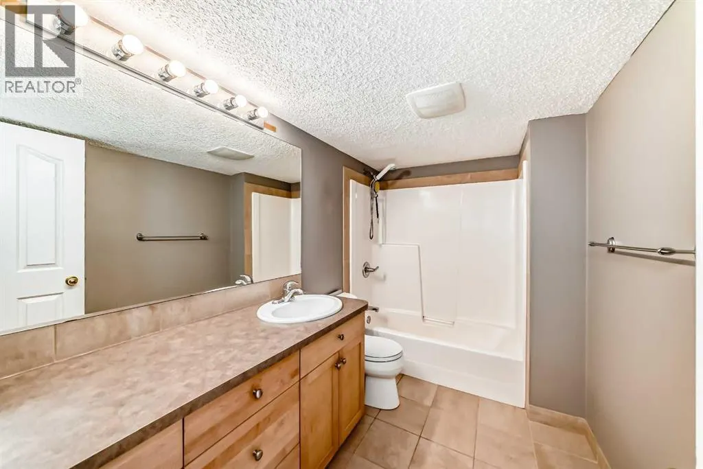 327 Discovery Place SW