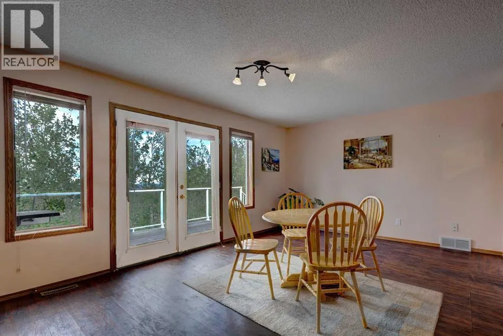 248 Edgevalley Way NW
