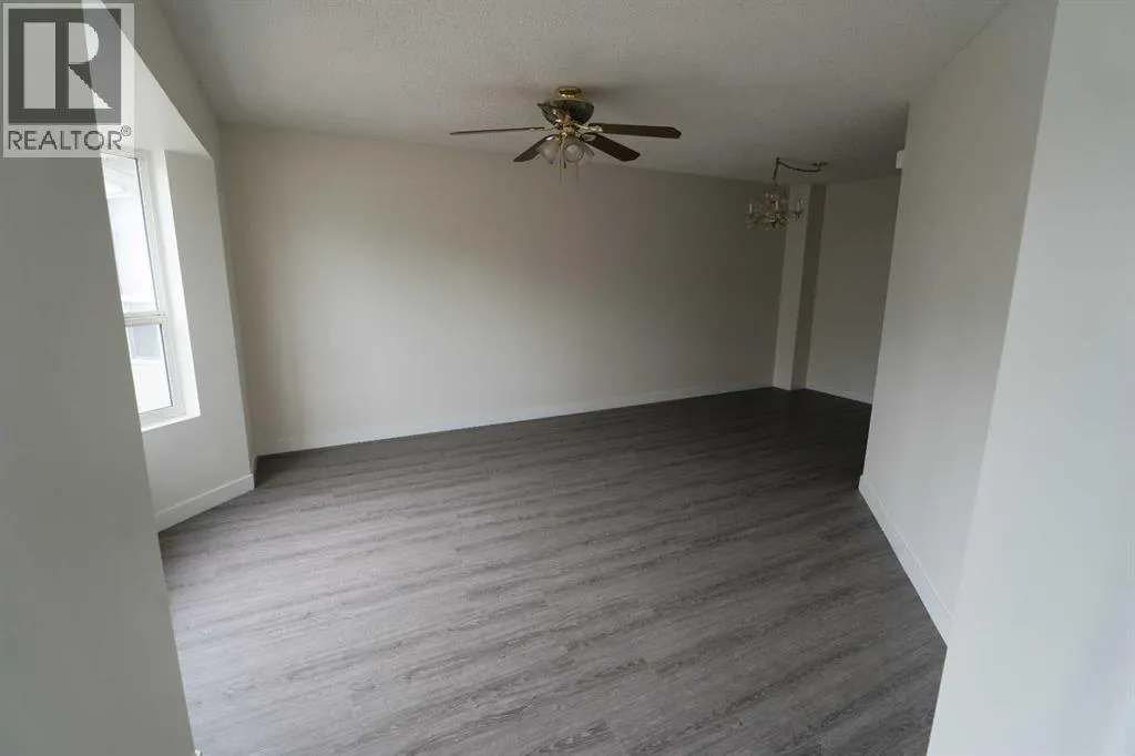 3 Whitmire Villas NE