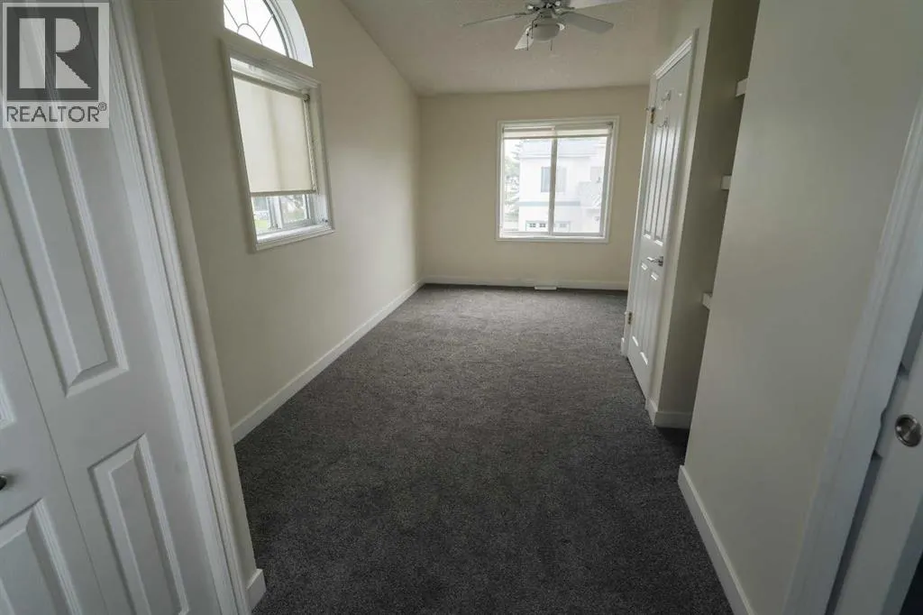 3 Whitmire Villas NE