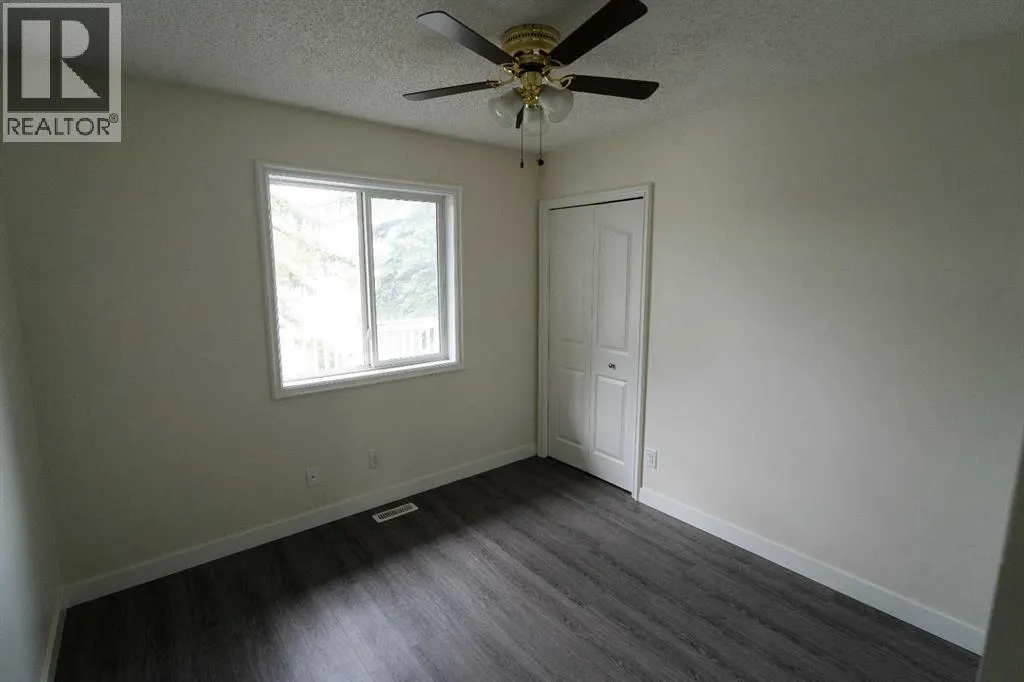 3 Whitmire Villas NE