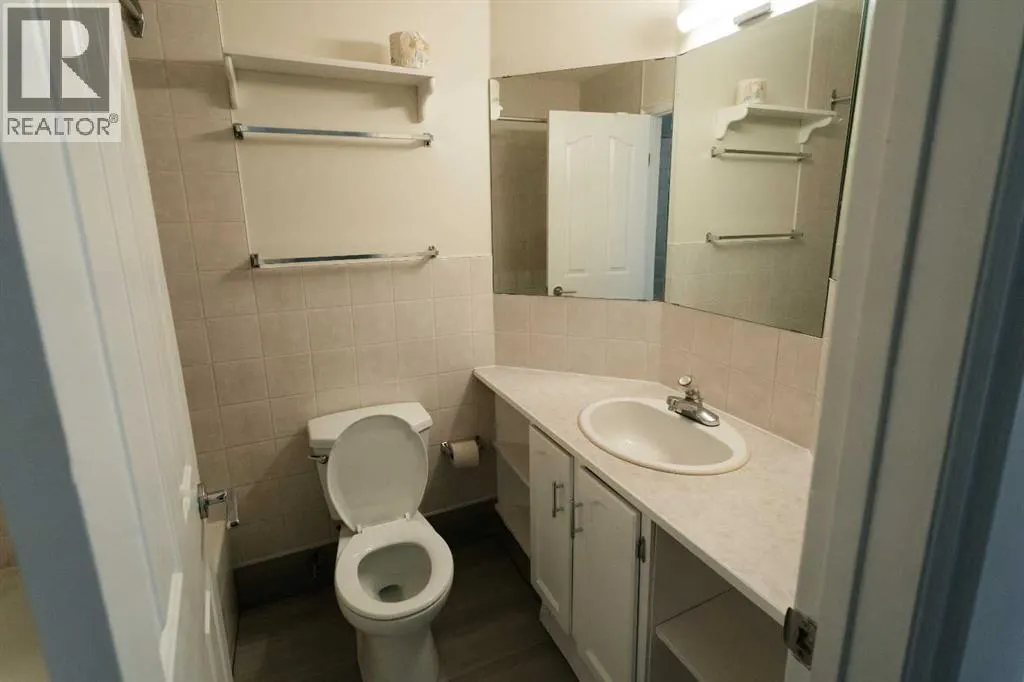 3 Whitmire Villas NE