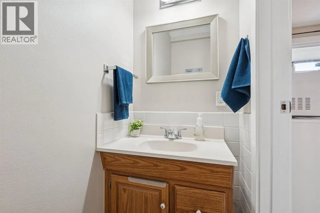31N, 203 Lynnview Road SE