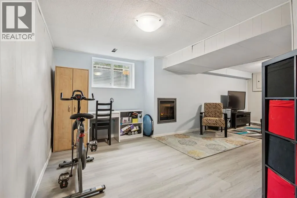 31N, 203 Lynnview Road SE