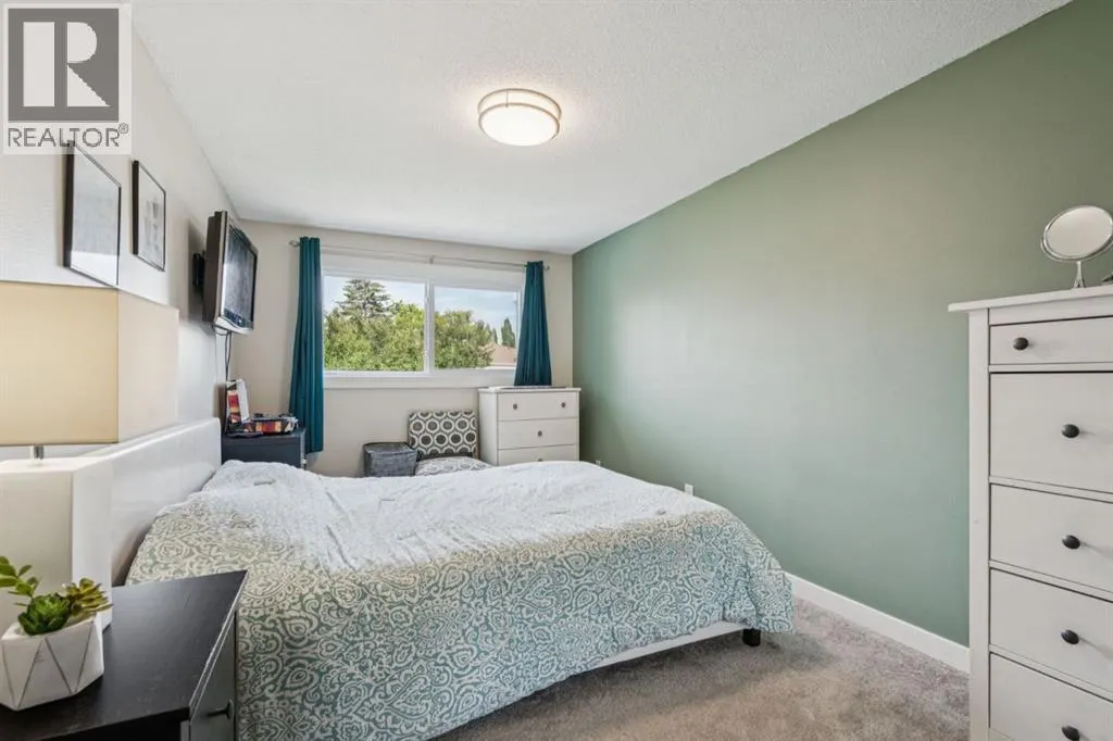 31N, 203 Lynnview Road SE