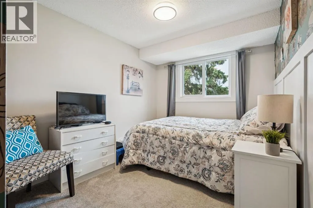 31N, 203 Lynnview Road SE