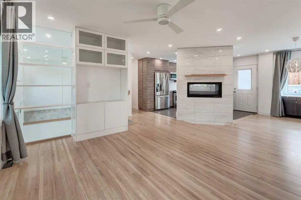 112 Selkirk Drive SW
