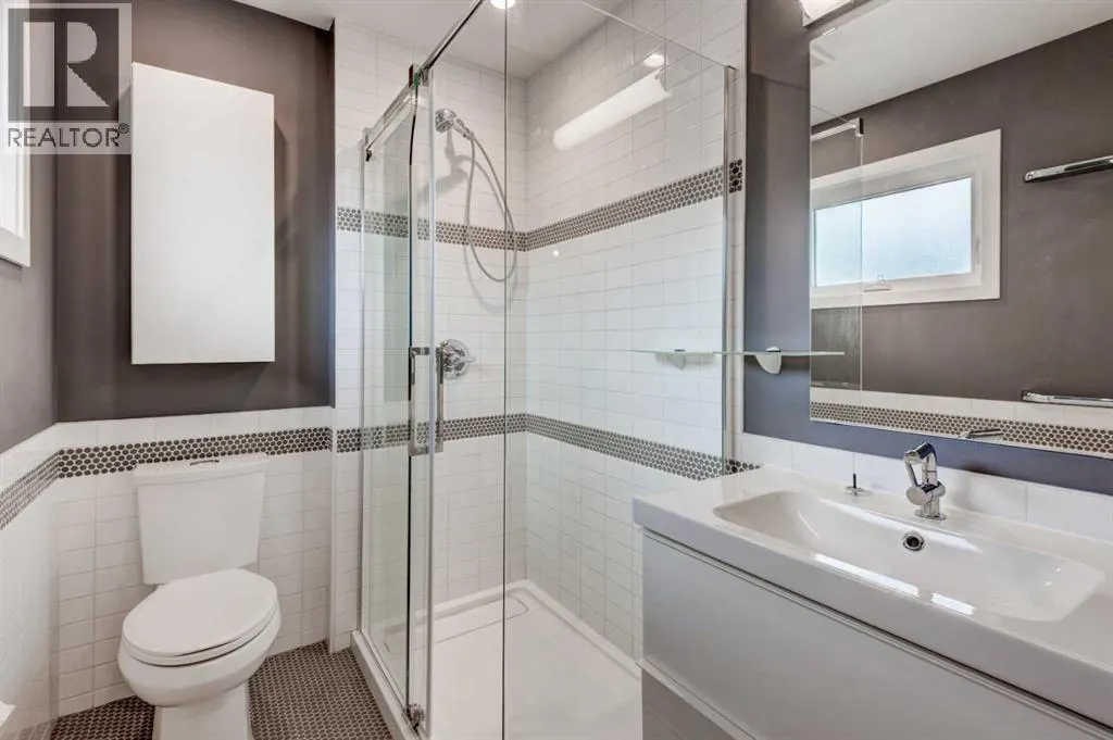 112 Selkirk Drive SW