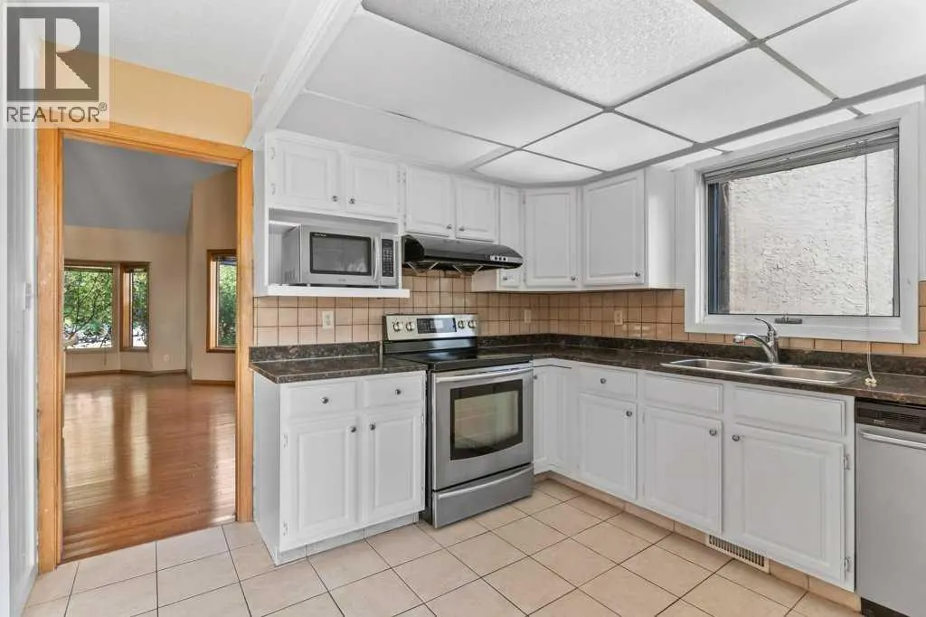 79 Edgeland Road NW
