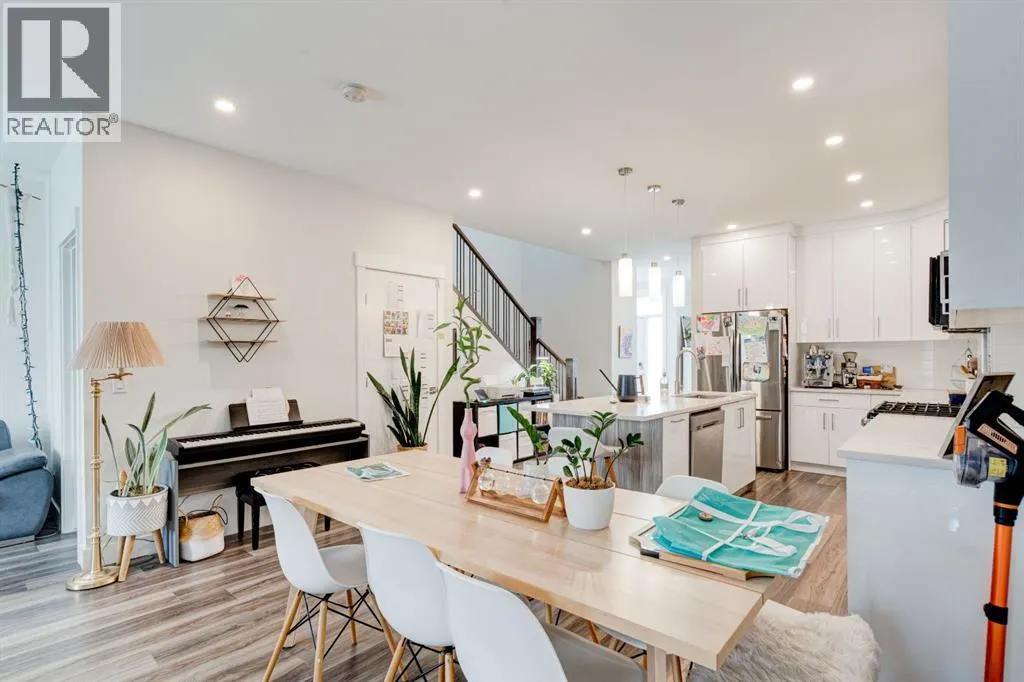 2020, 40 Street Street