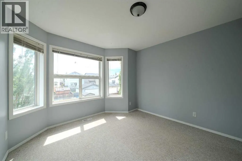 61 Everstone Avenue SW