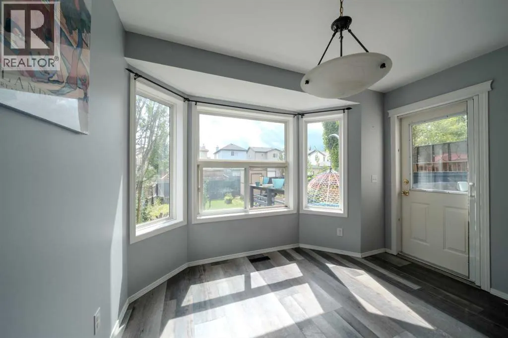 61 Everstone Avenue SW