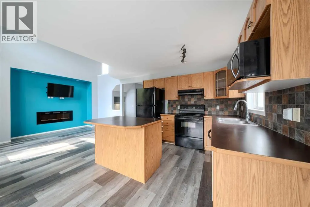 61 Everstone Avenue SW