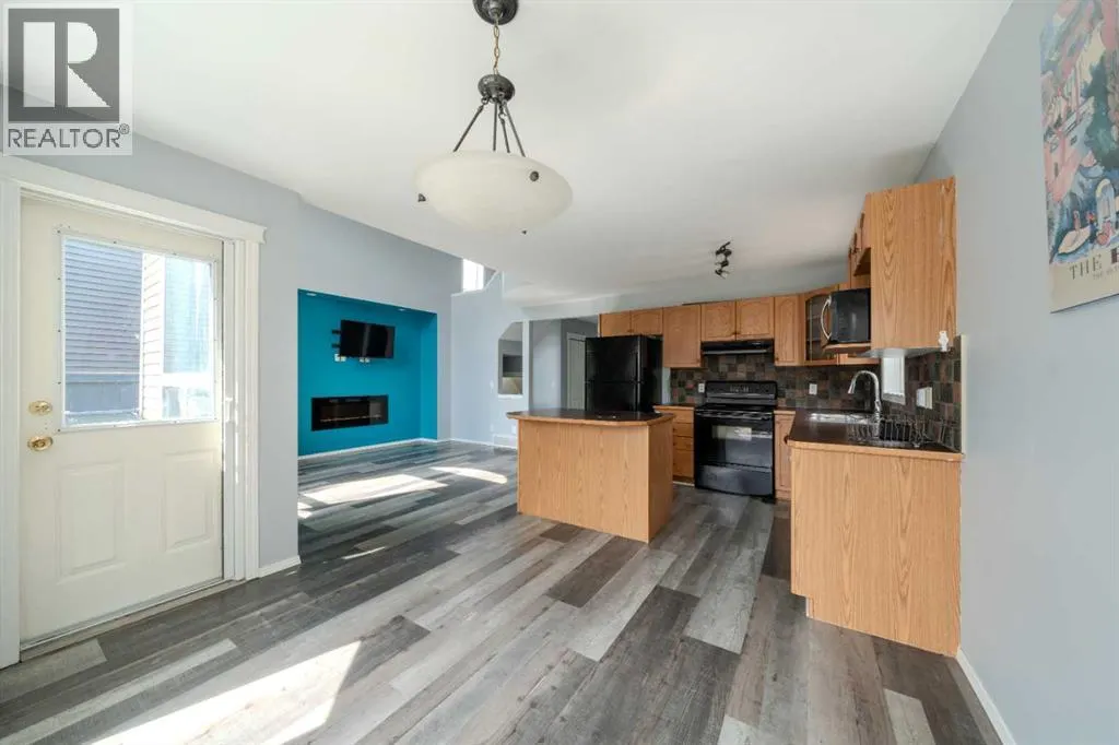 61 Everstone Avenue SW