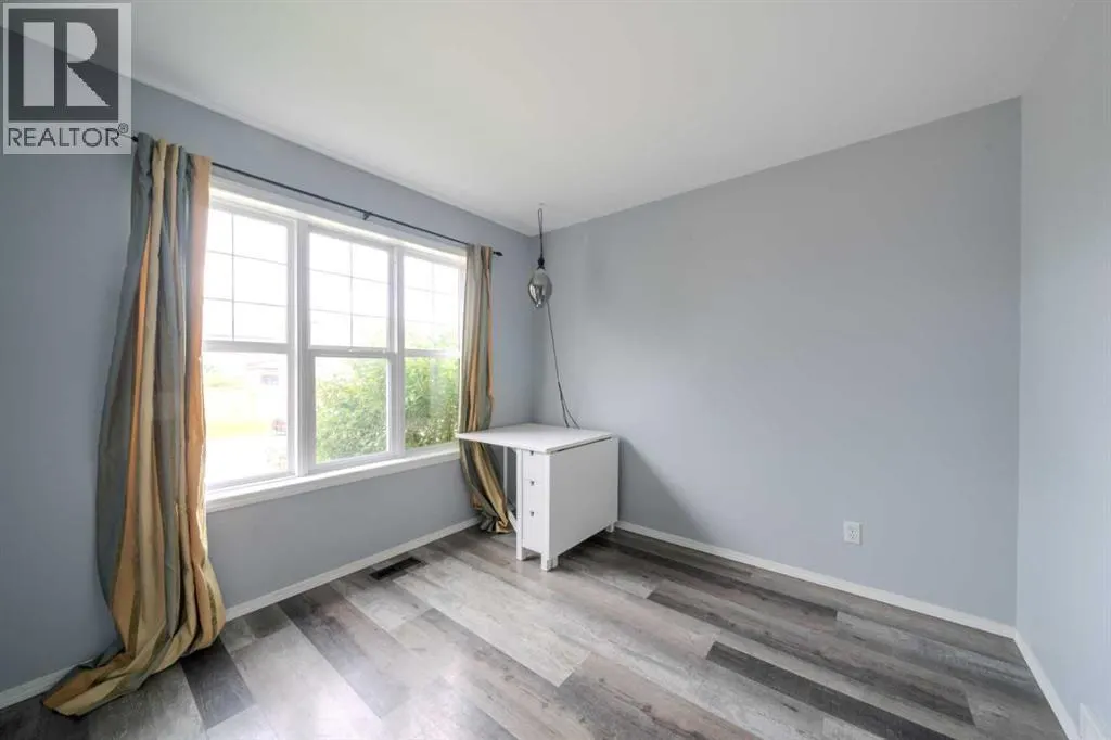 61 Everstone Avenue SW