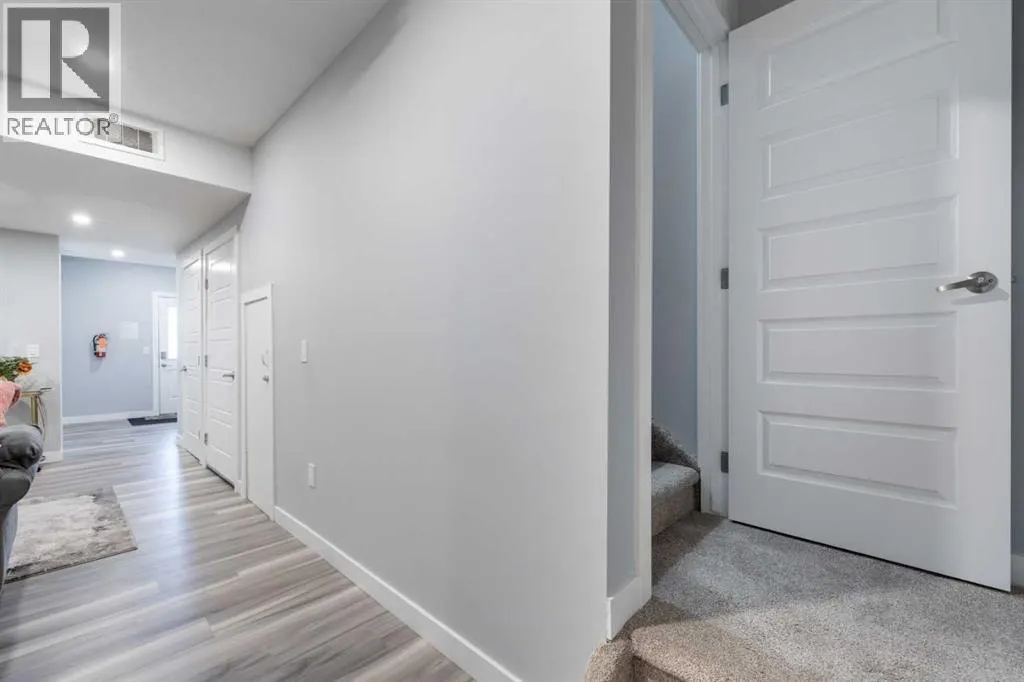 28 Sage Hill Crescent NW
