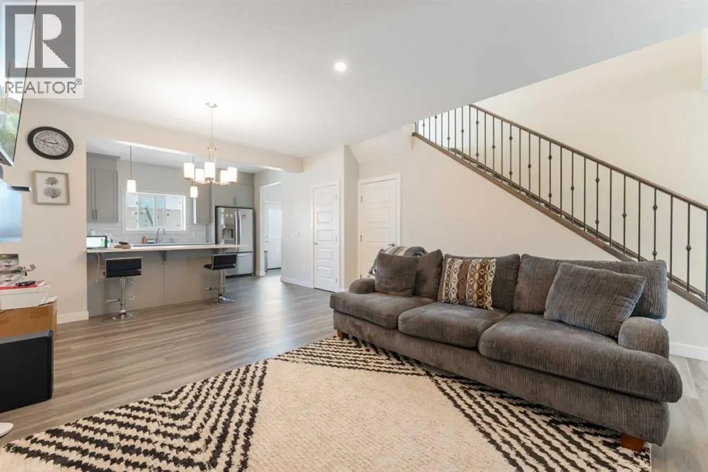 28 Sage Hill Crescent NW