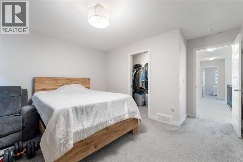 28 Sage Hill Crescent NW