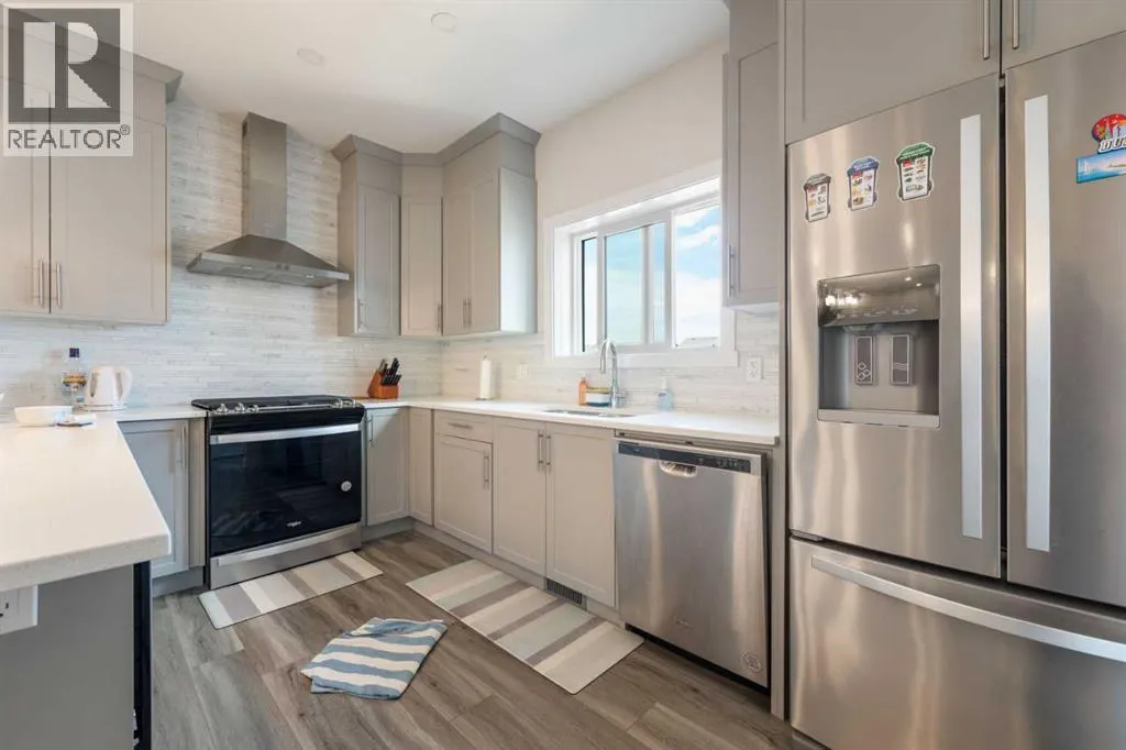 28 Sage Hill Crescent NW
