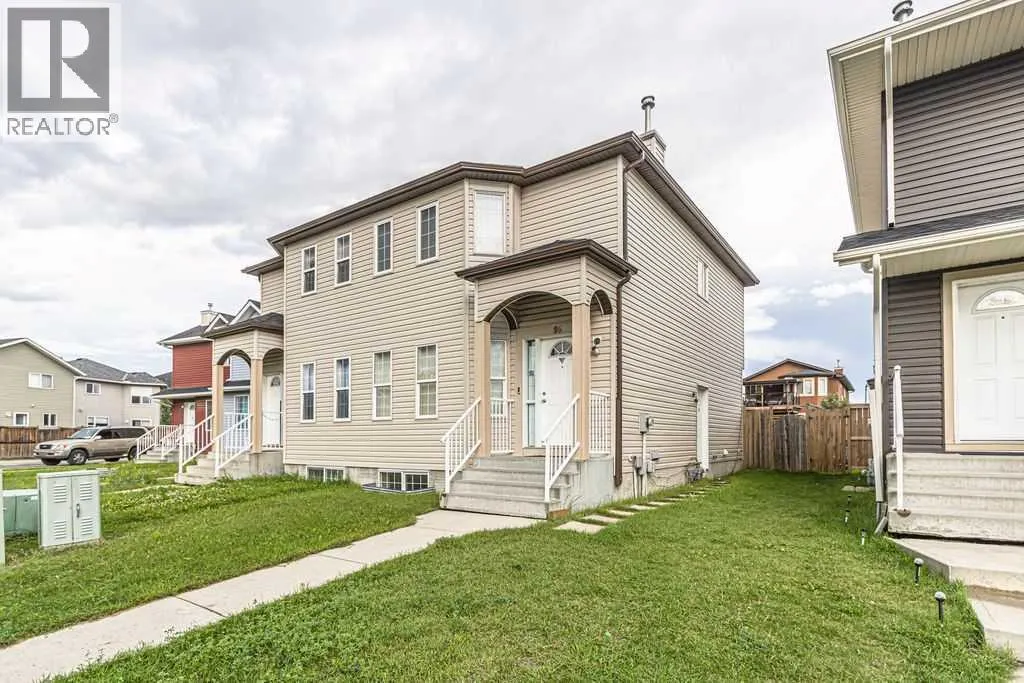 98 Tarawood Lane NE