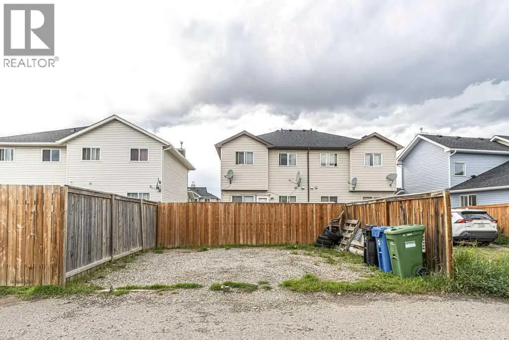 98 Tarawood Lane NE
