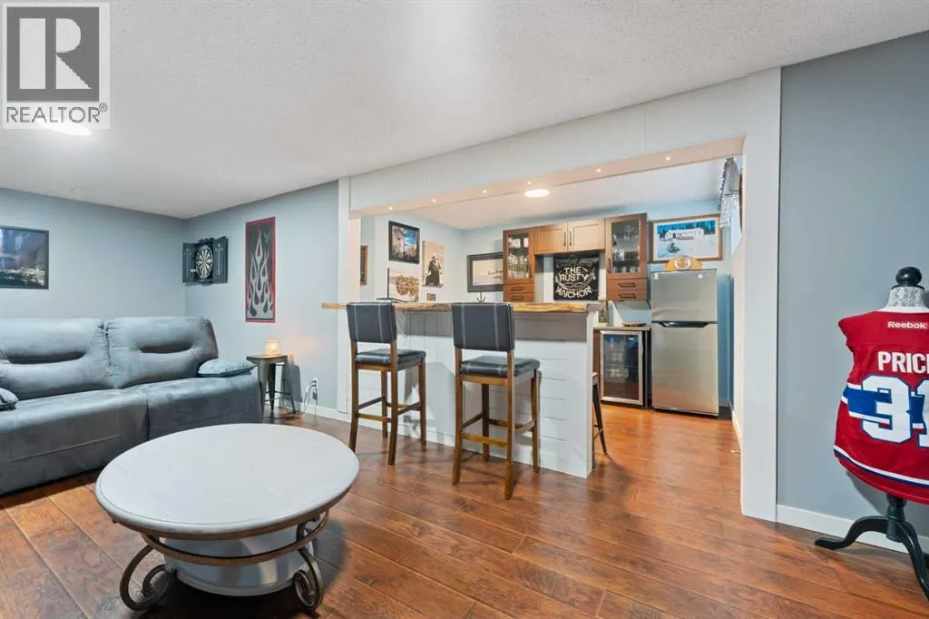 7 Westridge Green