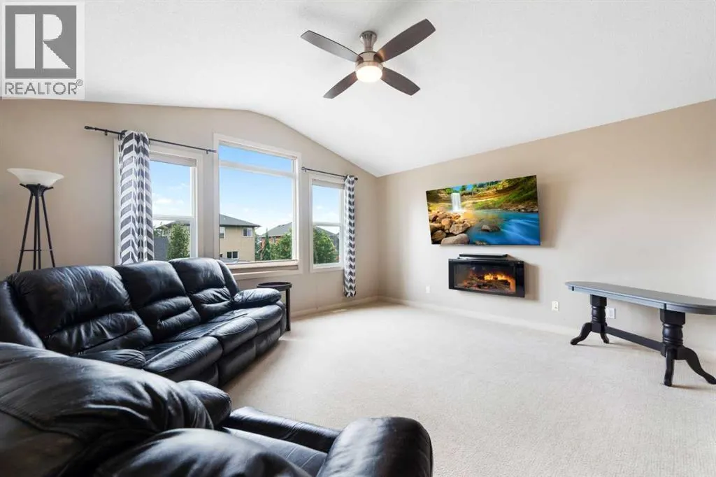 7 Westridge Green