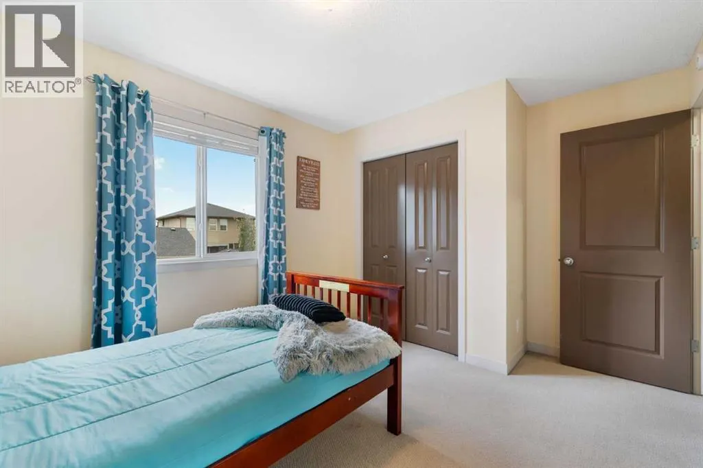 7 Westridge Green