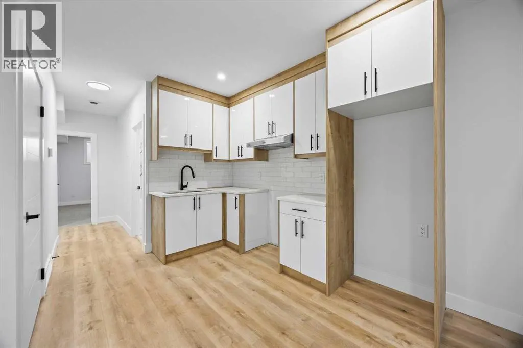 192 Saddlelake Manor NE