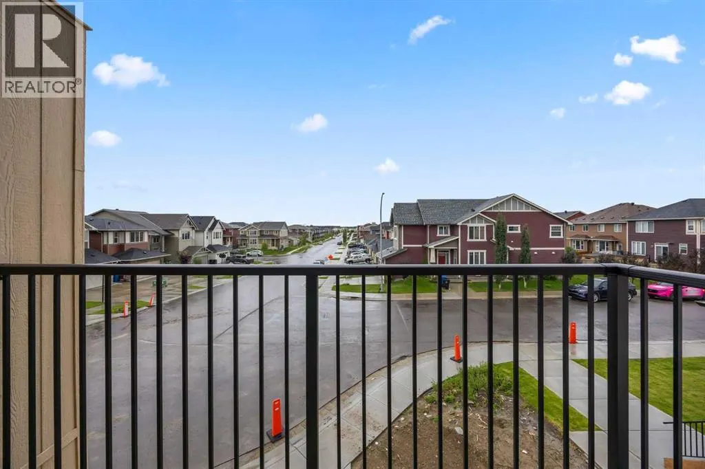 192 Saddlelake Manor NE