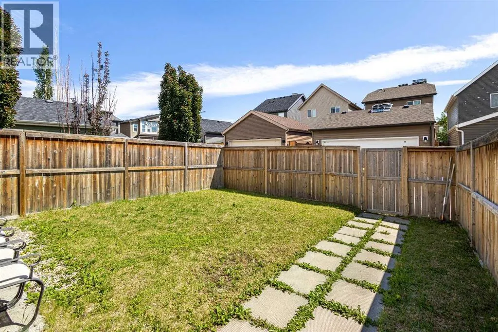 90 Evansridge Crescent NW