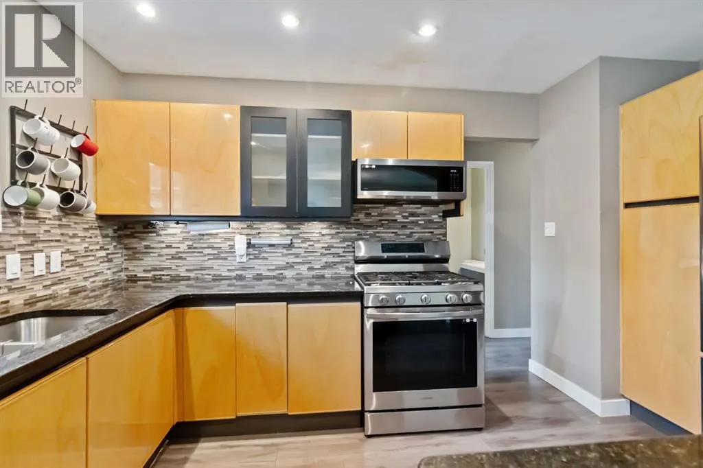 106 Hilltop Crescent