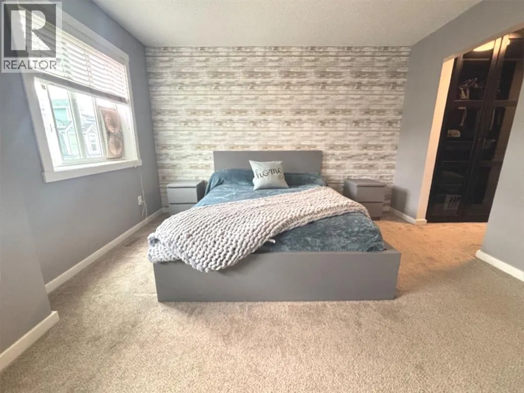 1513, 2400 Ravenswood View SE