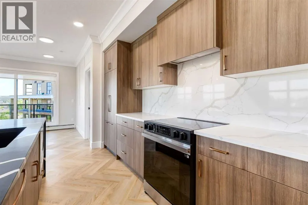 302, 330 Dieppe Drive SW