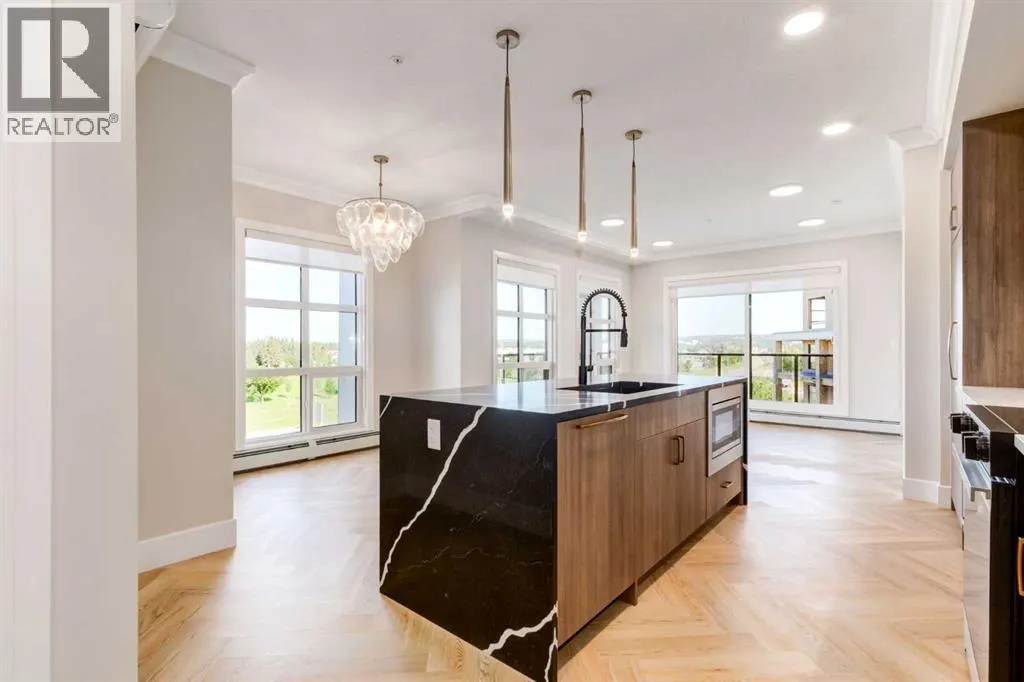 302, 330 Dieppe Drive SW