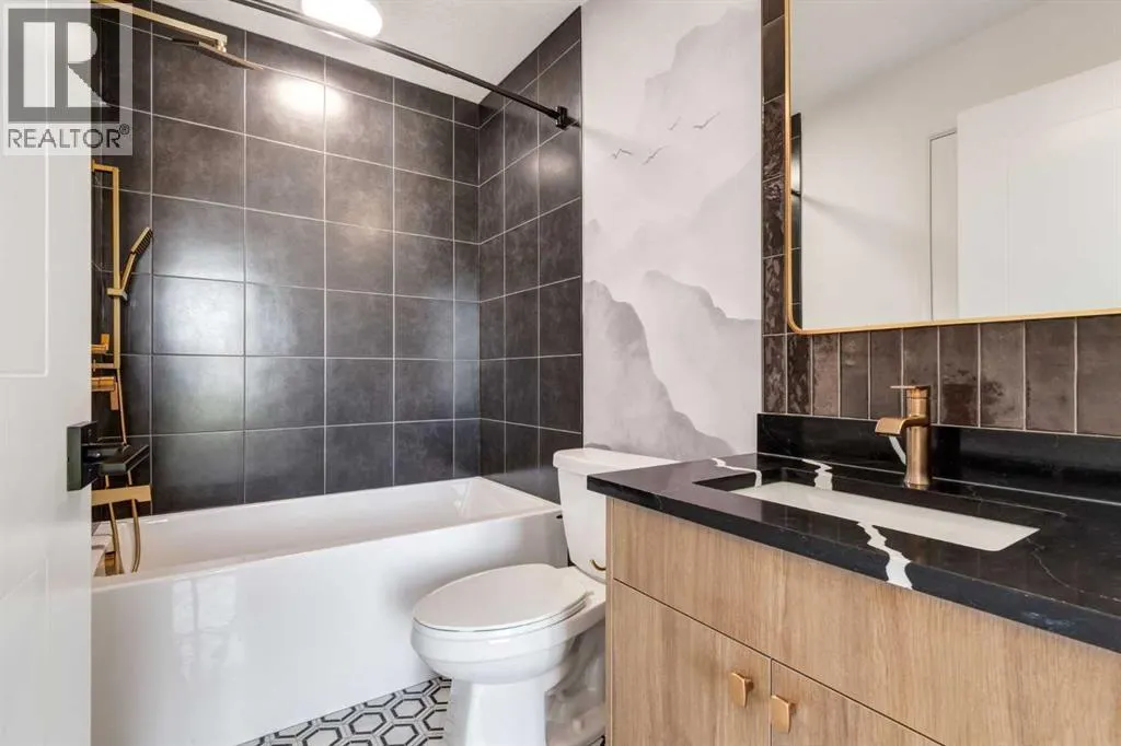 302, 330 Dieppe Drive SW