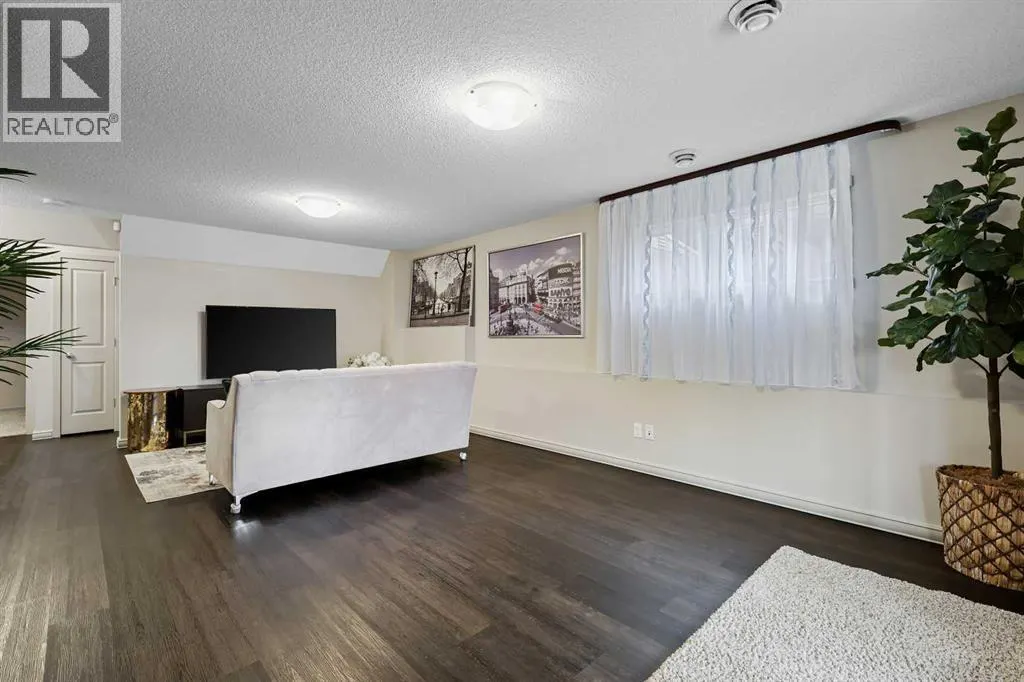 20 Walden View SE