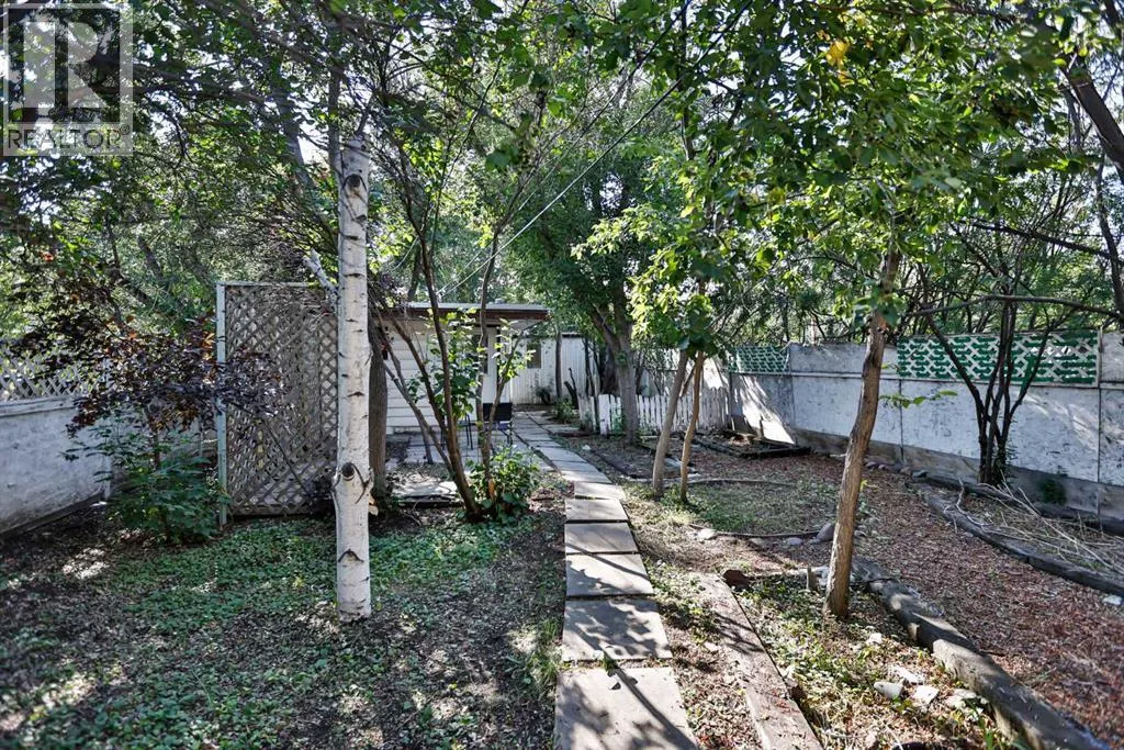 1102 13 Street N