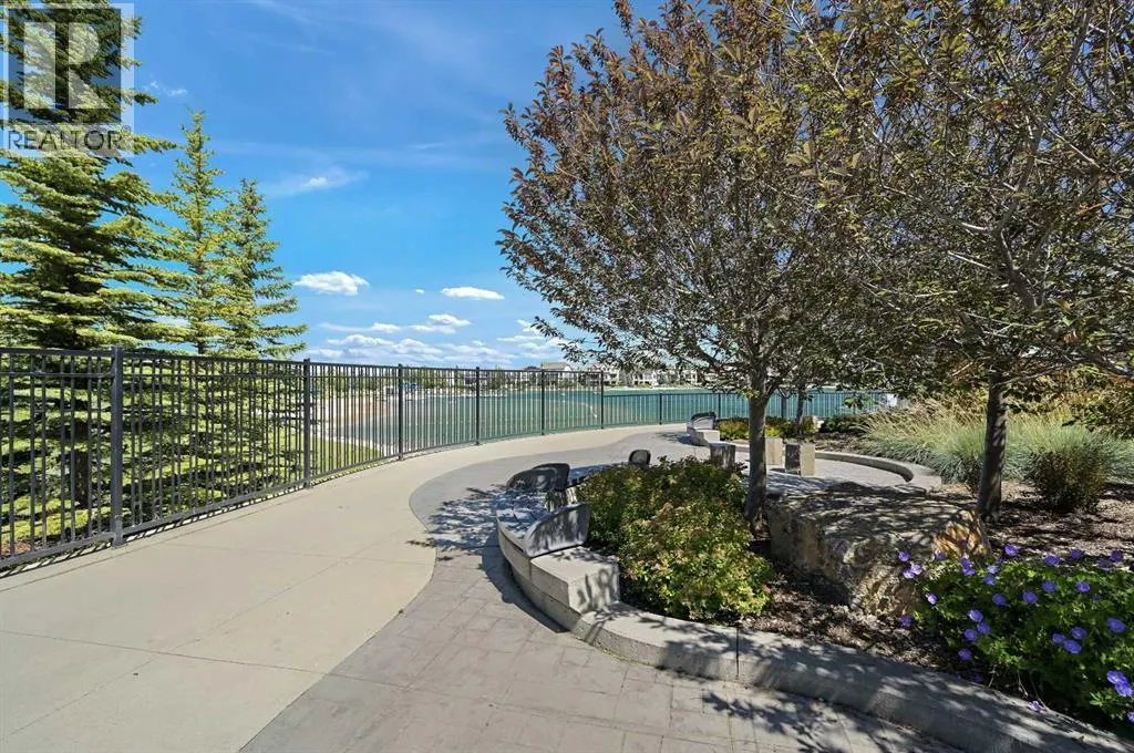 401, 11 Mahogany Circle SE