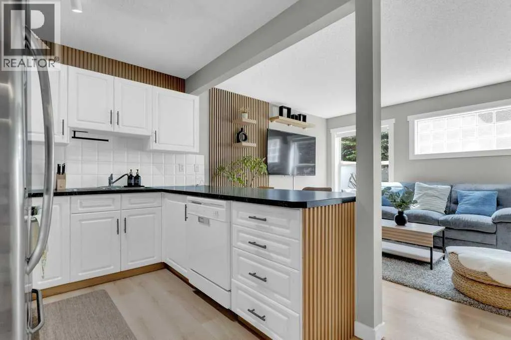 114 Everstone Place SW