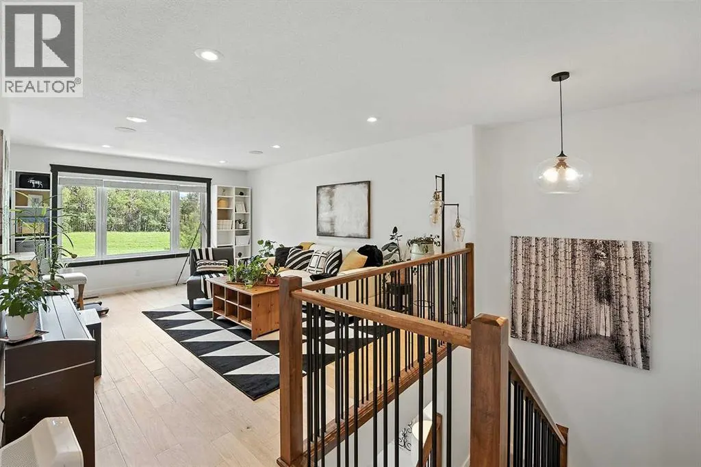 66 Grove Close