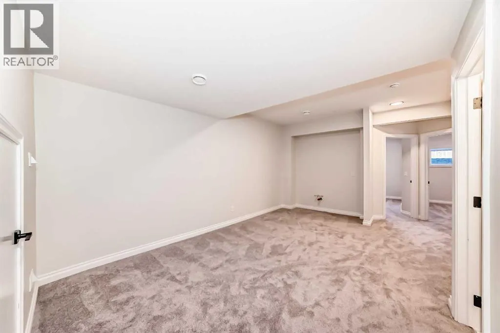 375 Homestead Grove NE