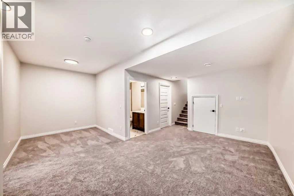 375 Homestead Grove NE