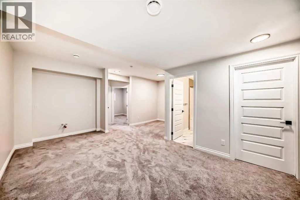 375 Homestead Grove NE