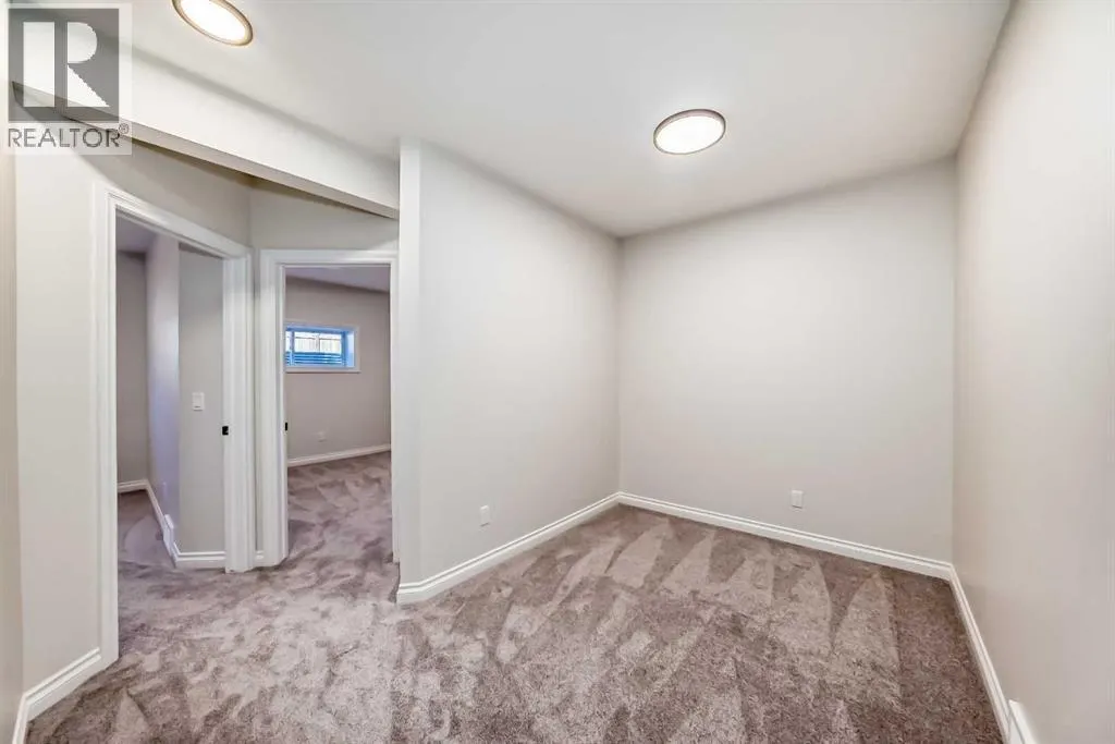 375 Homestead Grove NE