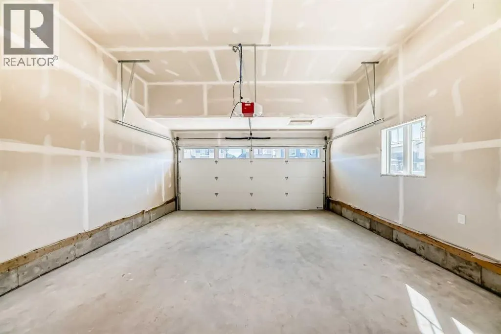 375 Homestead Grove NE