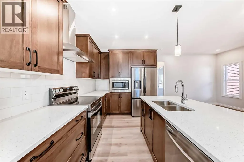 375 Homestead Grove NE